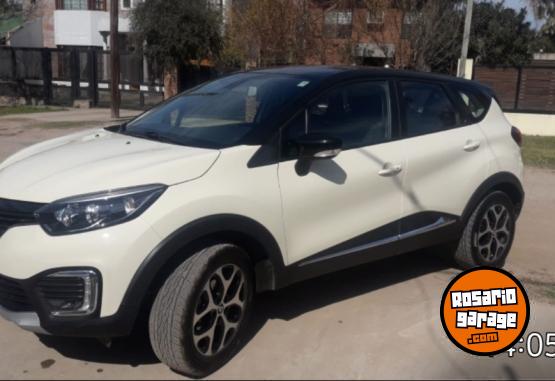 Autos - Renault CAPTUR 2018 Nafta 104000Km - En Venta