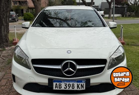 Autos - Mercedes Benz A 200 URBAN 2017 Nafta 98000Km - En Venta