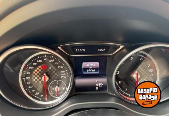 Autos - Mercedes Benz A 200 URBAN 2017 Nafta 98000Km - En Venta