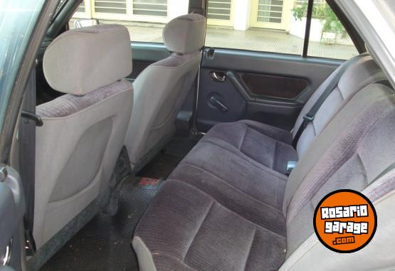 Autos - Peugeot 505 SR 1994 Nafta 149000Km - En Venta