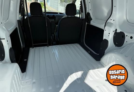 Utilitarios - Renault KANGOO EXPRESS 2A 2025 Nafta 0Km - En Venta