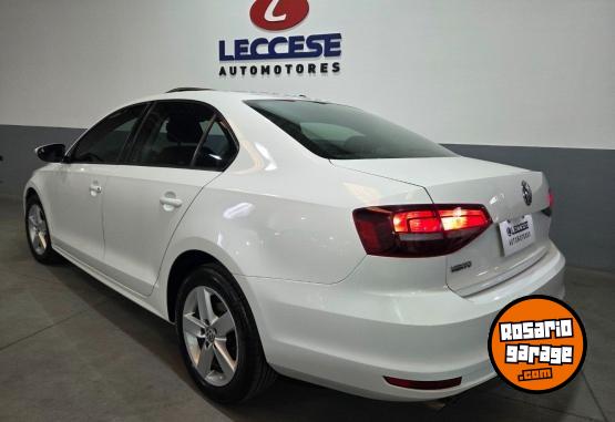 Autos - Volkswagen Vento 2016 Nafta 131000Km - En Venta