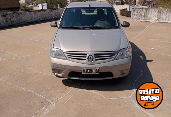 Autos - Renault Logan 2011 Nafta 124000Km - En Venta