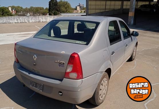 Autos - Renault Logan 2011 Nafta 124000Km - En Venta