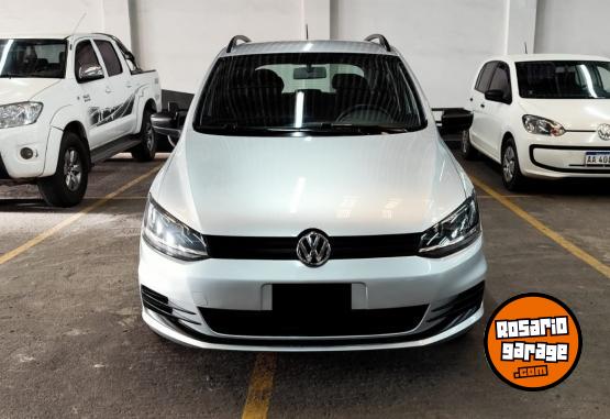 Autos - Volkswagen SURAN 1.6 COMFORTLINE 2014 Nafta 130000Km - En Venta