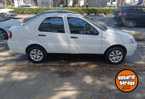 Autos - Fiat SIENA 2011 GNC  - En Venta