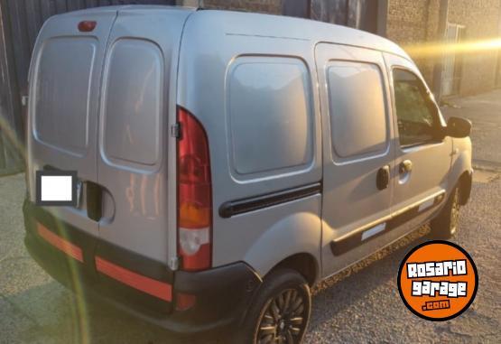 Utilitarios - Renault Kangoo 2017 GNC 205000Km - En Venta