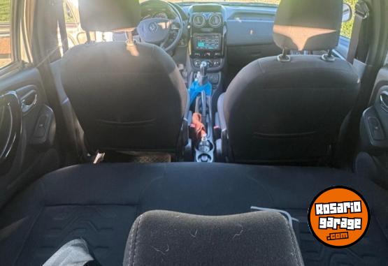 Autos - Renault Duster 2017 Nafta 80000Km - En Venta