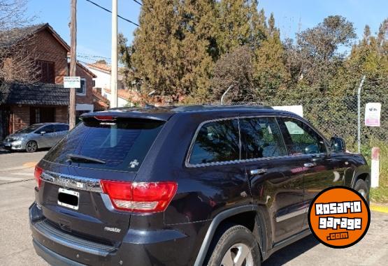 Camionetas - Jeep Grand Cherokee 2013 Nafta 142000Km - En Venta