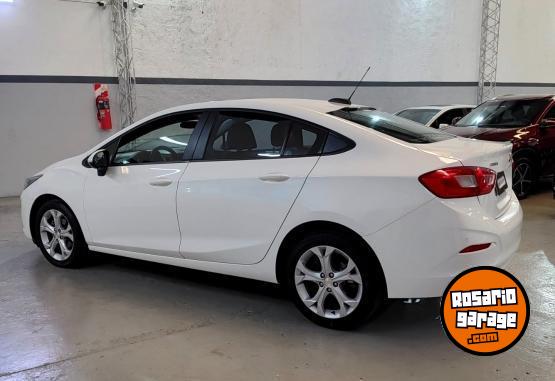 Autos - Chevrolet CRUZE LT MT 2020 Nafta 98000Km - En Venta