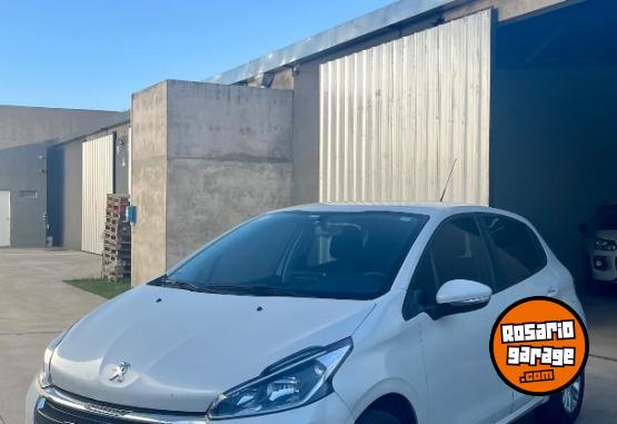 Autos - Peugeot 208 2018 Nafta 64500Km - En Venta