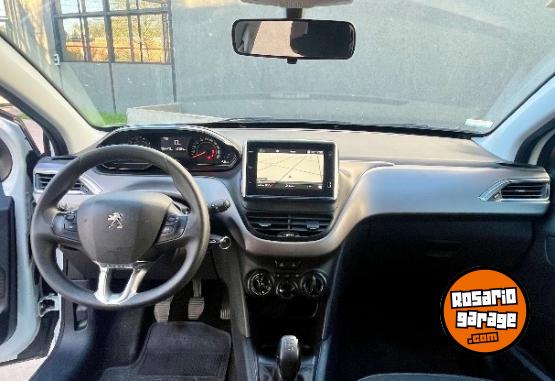 Autos - Peugeot 208 2018 Nafta 64500Km - En Venta