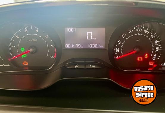 Autos - Peugeot 208 2018 Nafta 64500Km - En Venta