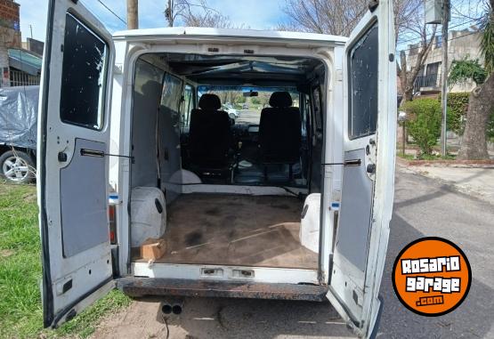 Utilitarios - Renault Trafic 1.9 1999 Diesel 111111Km - En Venta