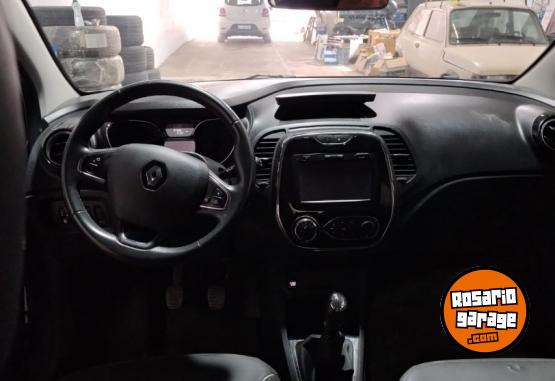 Camionetas - Renault Captur Intens 2.0 2017 Nafta 90000Km - En Venta