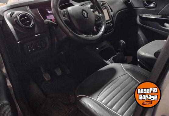 Camionetas - Renault Captur Intens 2.0 2017 Nafta 90000Km - En Venta