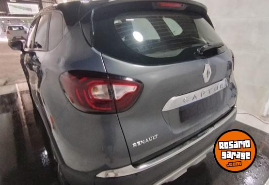 Camionetas - Renault Captur Intens 2.0 2017 Nafta 90000Km - En Venta
