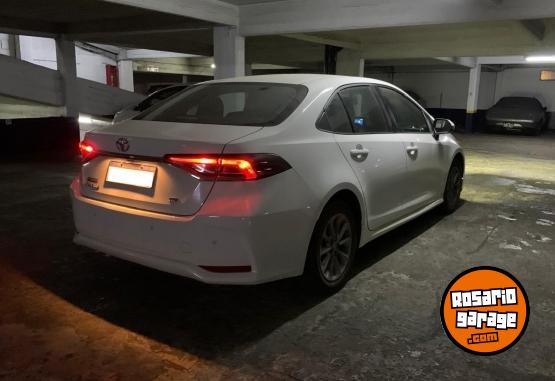Autos - Toyota X4 2023 Nafta 28000Km - En Venta