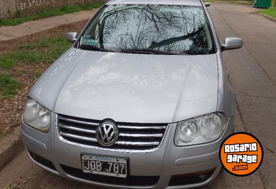 Autos - Volkswagen Bora 1.8 T 2011 Nafta 128000Km - En Venta
