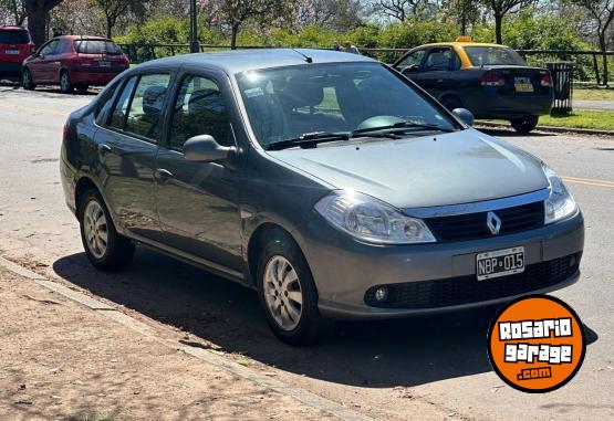 Autos - Renault Symbol 2013 Nafta 71300Km - En Venta