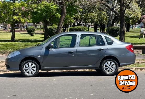 Autos - Renault Symbol 2013 Nafta 71300Km - En Venta