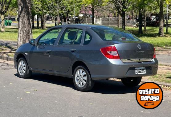 Autos - Renault Symbol 2013 Nafta 71300Km - En Venta