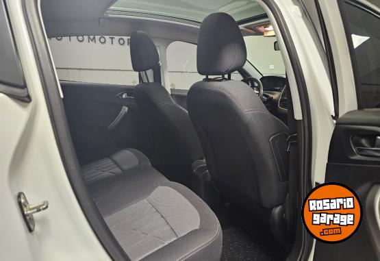 Autos - Peugeot 208 2017 Nafta 90000Km - En Venta