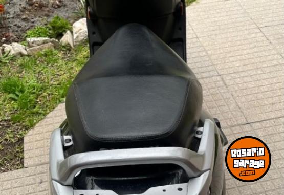 Motos - Suzuki an125 2015 Nafta 21721Km - En Venta