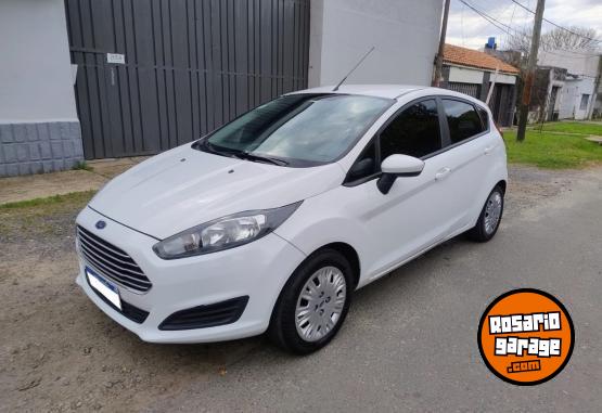 Autos - Ford Fiesta S 2016 GNC 130000Km - En Venta