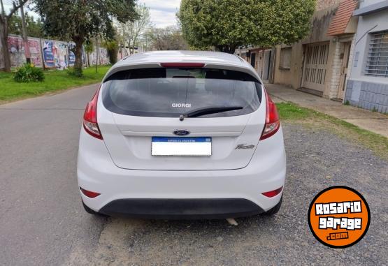 Autos - Ford Fiesta S 2016 GNC 130000Km - En Venta