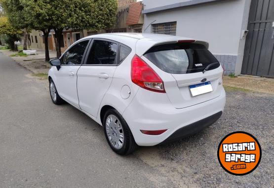 Autos - Ford Fiesta S 2016 GNC 130000Km - En Venta