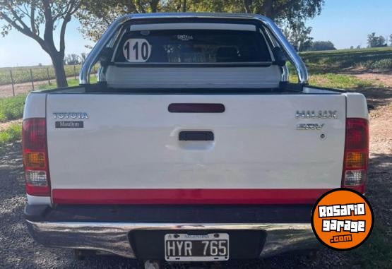 Camionetas - Toyota Hilux SRV 4x2 2009 Diesel 255000Km - En Venta