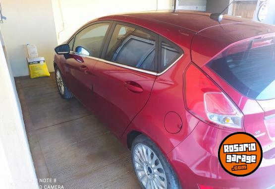Autos - Ford Kinetic 2014 Nafta 110000Km - En Venta