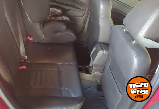 Autos - Ford Kinetic 2014 Nafta 110000Km - En Venta