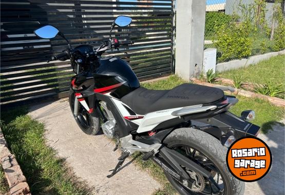 Motos - Honda CB 250 TWITER 2018 Nafta 14000Km - En Venta