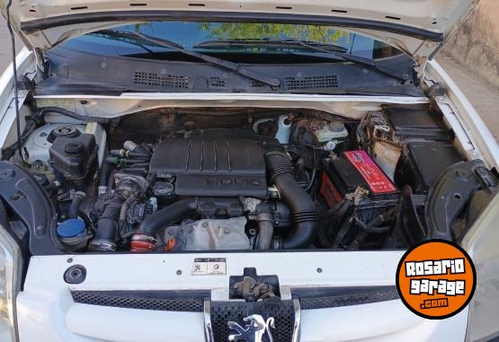 Utilitarios - Peugeot Partner 2011 Diesel 197000Km - En Venta