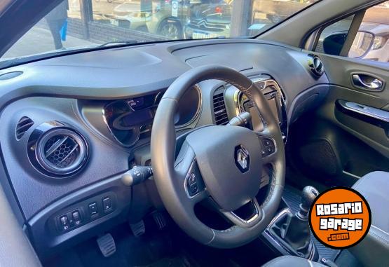 Autos - Renault Captur intense 2020 Nafta 63000Km - En Venta