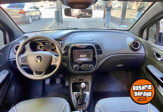 Autos - Renault Captur intense 2020 Nafta 63000Km - En Venta