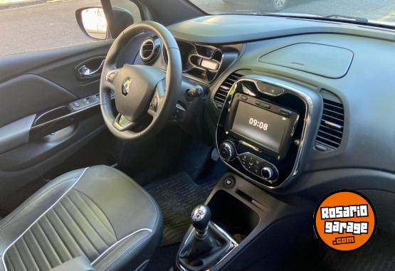 Autos - Renault Captur intense 2020 Nafta 63000Km - En Venta
