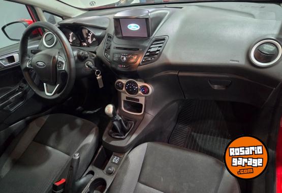 Autos - Ford Fiesta kinetic 2018 Nafta 98000Km - En Venta