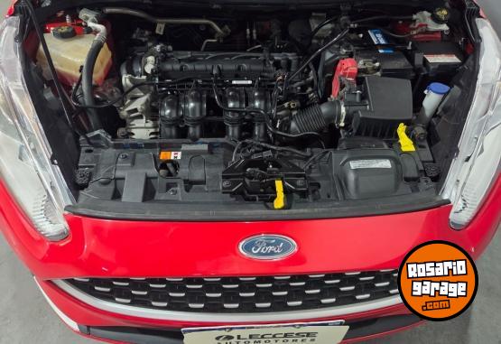 Autos - Ford Fiesta kinetic 2018 Nafta 98000Km - En Venta