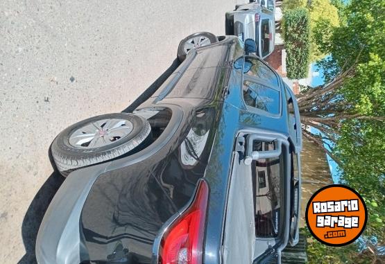 Camionetas - Fiat Fredom 2019 GNC 85000Km - En Venta