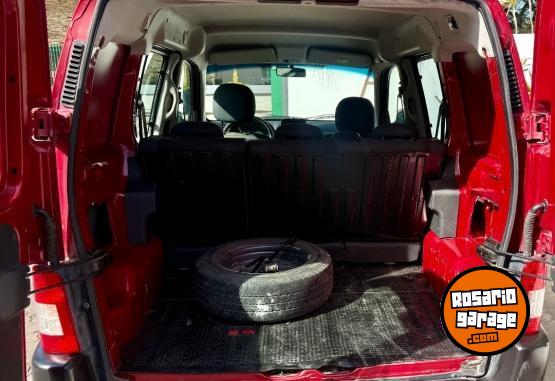 Utilitarios - Citroen BERLINGO BUSINESS MIXTO 2017 Nafta 115000Km - En Venta