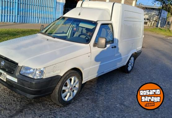 Utilitarios - Fiat Fiorino 2006 Diesel 156000Km - En Venta