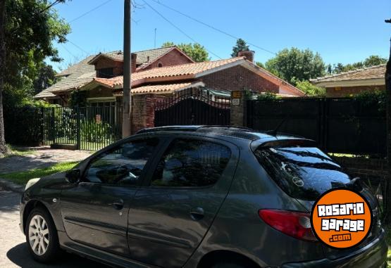 Autos - Peugeot 207 compact 2010 Nafta 265000Km - En Venta