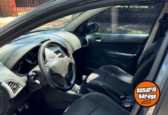 Autos - Peugeot 207 compact 2010 Nafta 265000Km - En Venta