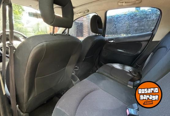 Autos - Peugeot 207 compact 2010 Nafta 265000Km - En Venta