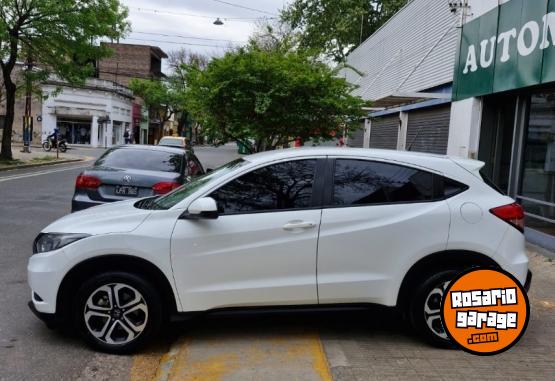 Autos - Honda HRV 2017 Nafta 118000Km - En Venta