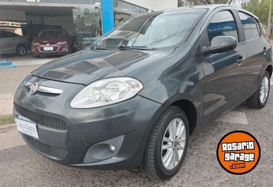 Autos - Fiat Palio essence 5p 2014 Nafta 180000Km - En Venta