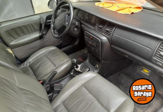 Autos - Chevrolet Vectra 2005 GNC 230000Km - En Venta